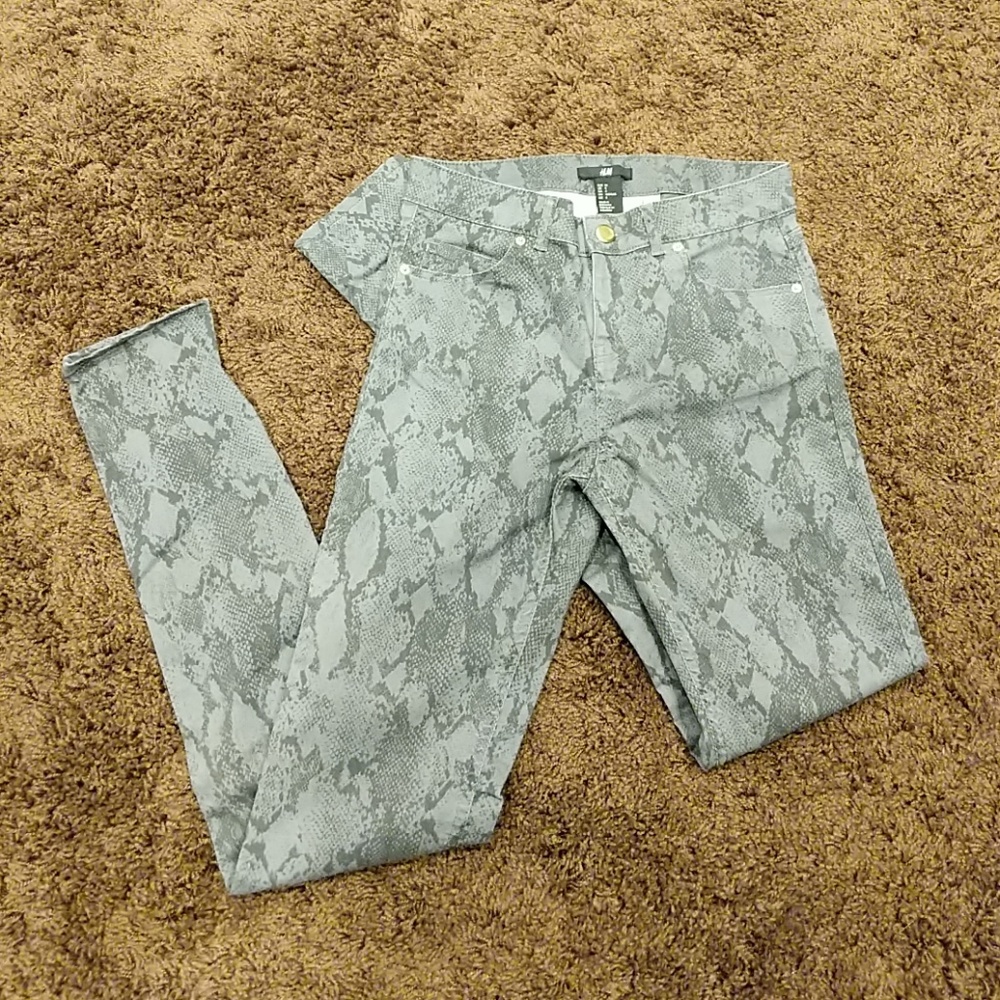 H&M Slim fit pants